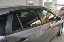 Suzuki SX4 S-Cross 2013–2016 Vindavvisare för sidorutor (4 st, HIC) foto 3