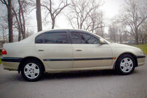 Toyota Avensis 1998–2003 Vindavvisare SD (4 st, HIC) foto 1