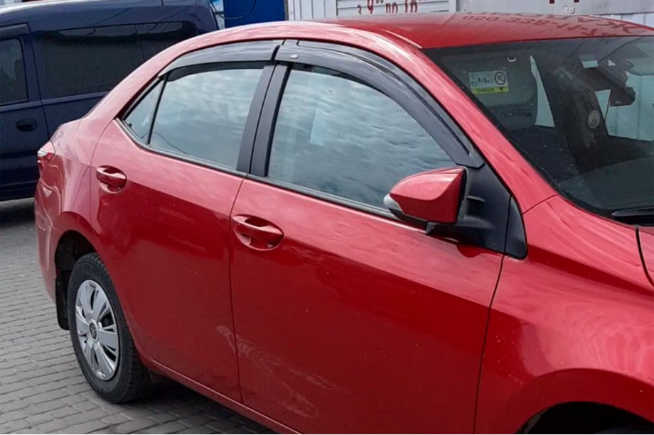 Toyota Corolla 2013–2019 Vindavvisare för sidorutor (4 st, HIC) Image