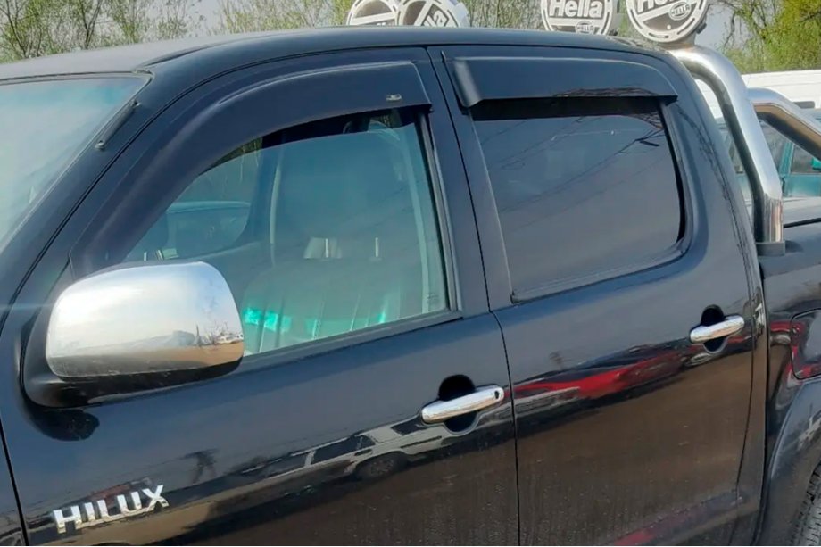 Toyota Hilux 2006–2015 Vindavvisare för sidorutor (4 st, HIC) Image