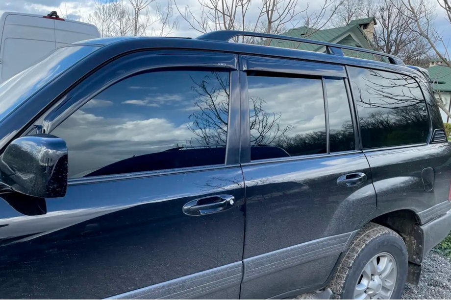 Toyota Land Cruiser 100 1998–2007 Vindavvisare för sidorutor (4 st, HIC) Image