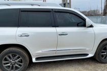 Toyota Land Cruiser 200 2007–2021 Fönstervindavvisare 8 cm (4 st, HIC) foto 6
