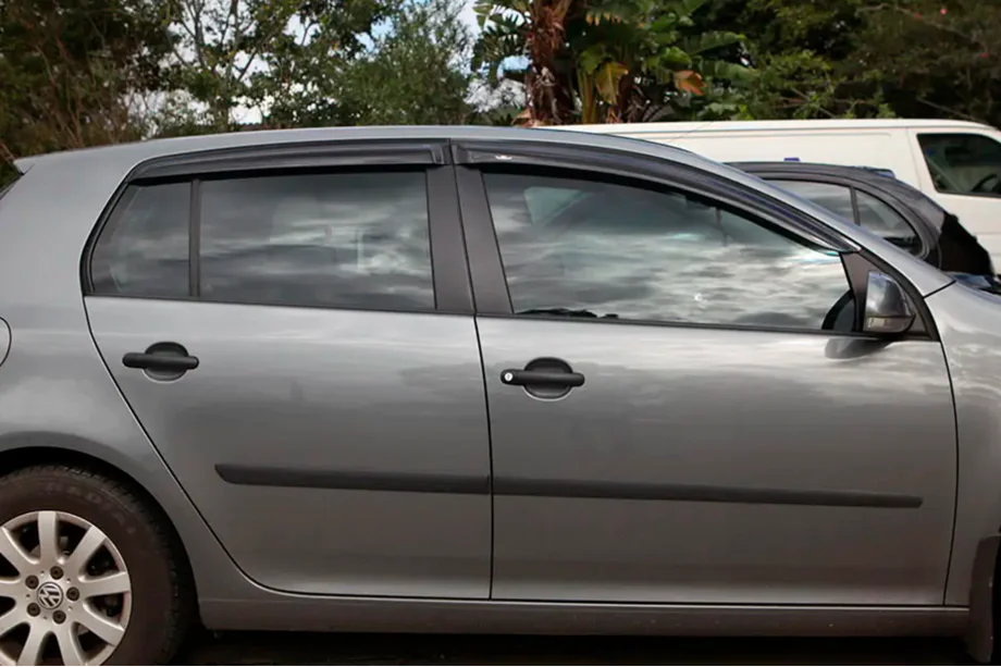 Volkswagen Golf 5 2003–2009 Vindavvisare för sidorutor HB (4 st, HIC) Image