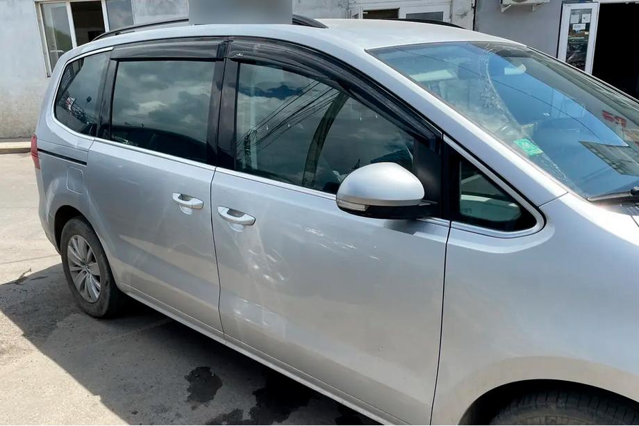 Volkswagen Sharan 2010–2023 Vindavvisare för sidorutor (4 st, HIC) Foto 1