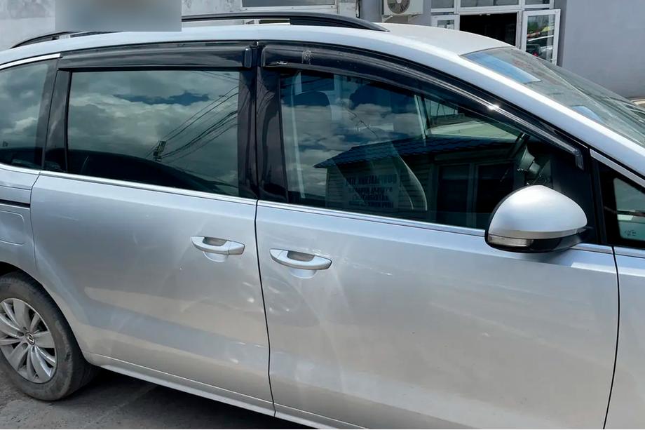 Volkswagen Sharan 2010–2023 Vindavvisare för sidorutor (4 st, HIC) Foto 3