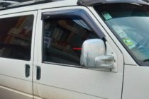 Volkswagen T4 Caravelle/Multivan 1990–2003 Vindavvisare för sidorutor (2 st, HIC) foto 5