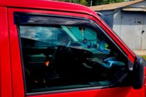 Volkswagen T4 Caravelle/Multivan 1990–2003 Vindavvisare för sidorutor (2 st, HIC) foto 2