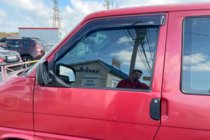 Volkswagen T4 Caravelle/Multivan 1990–2003 Vindavvisare för sidorutor (2 st, HIC) foto 9