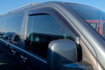 Volkswagen T5 Transporter 2003–2010 Vindavvisare för sidorutor (2 st, HIC) foto 12