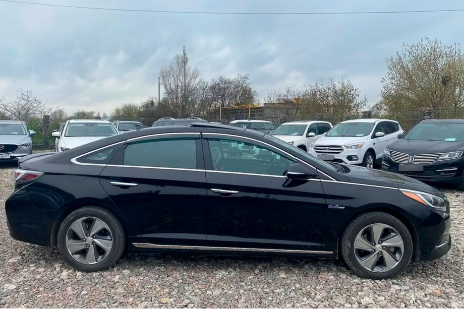 Hyundai Sonata LF 2014–2019 Vindavvisare med kromlist (4 st, HIC) Image