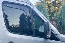 Volkswagen Crafter 2006–2016 Insticksmonterade vindavvisare (2 st, HIC) foto 19
