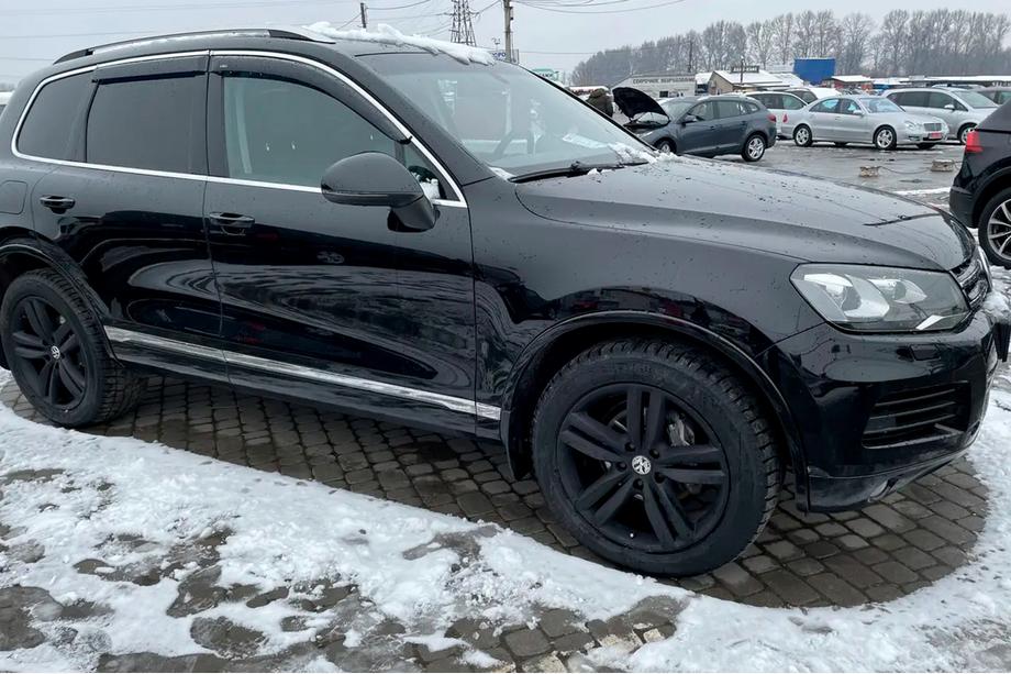Volkswagen Touareg 2010–2018 Vindavvisare med kromlist (4 st, HIC) Foto 3