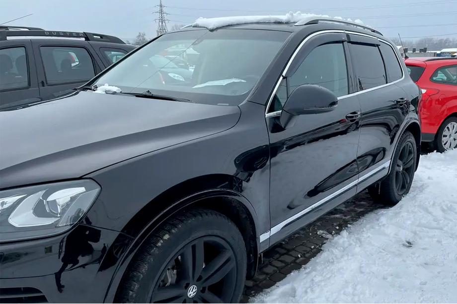 Volkswagen Touareg 2010–2018 Vindavvisare med kromlist (4 st, HIC) Foto 1