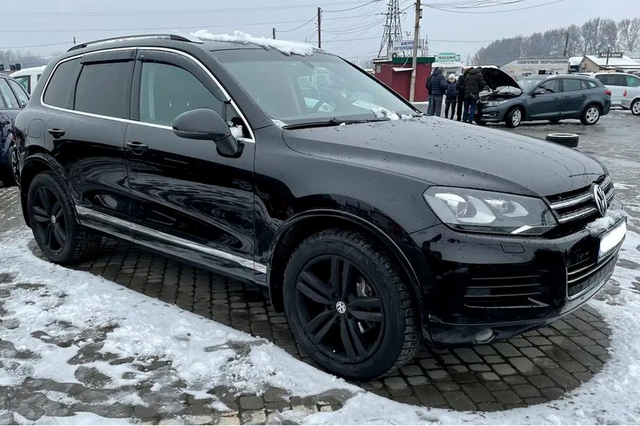 Volkswagen Touareg 2010–2018 Vindavvisare med kromlist (4 st, HIC) Foto 12