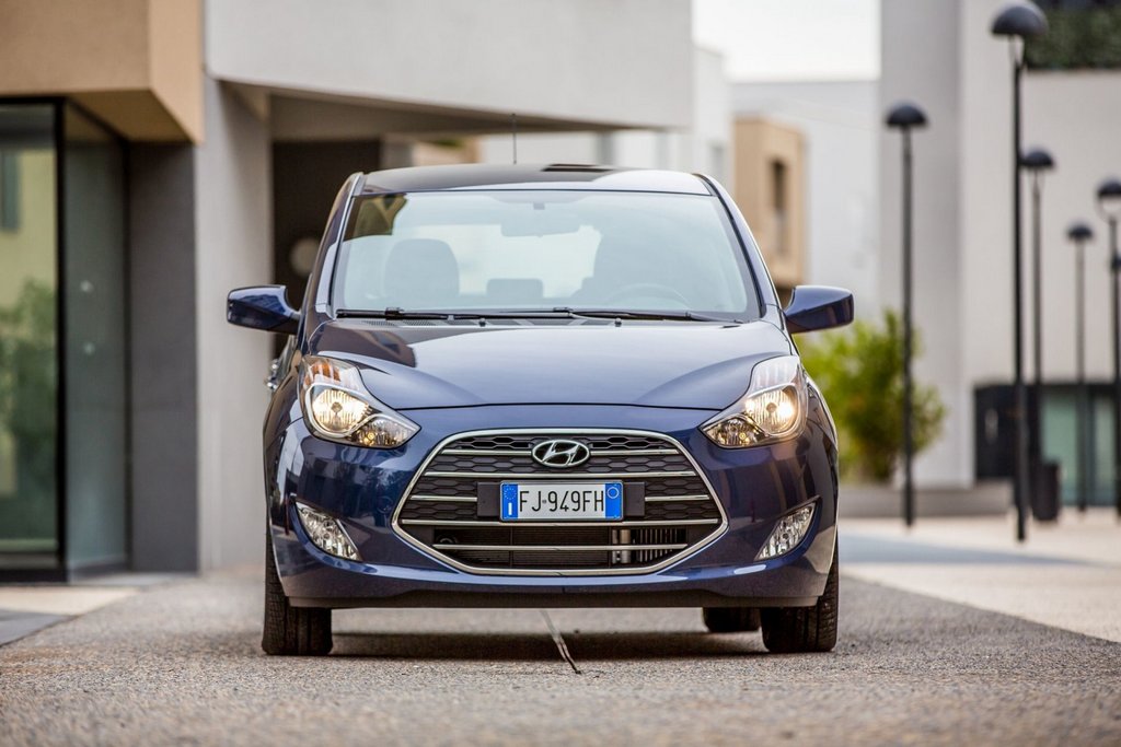 Test av uppdaterade minibussen Hyundai ix20
