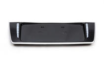 Lexus LX570/450d 2008–2022 Bakre registreringsskylthållare med LED (2007-2023) Vit färg foto 5