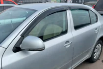 Skoda Octavia II A5 2010–2013 Vindavvisare LiftBack (4 st, HIC) foto 6