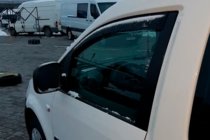 Volkswagen Caddy 2015–2020 Vindavvisare för sidorutor (2 st, HIC) foto 2