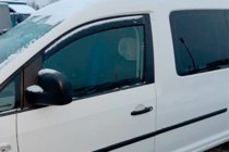 Volkswagen Caddy 2015–2020 Insticksmonterade vindavvisare (2 st, HIC) foto 4