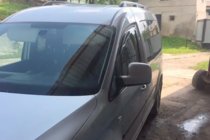 Volkswagen Caddy 2015–2020 Insticksmonterade vindavvisare (2 st, HIC) foto 9