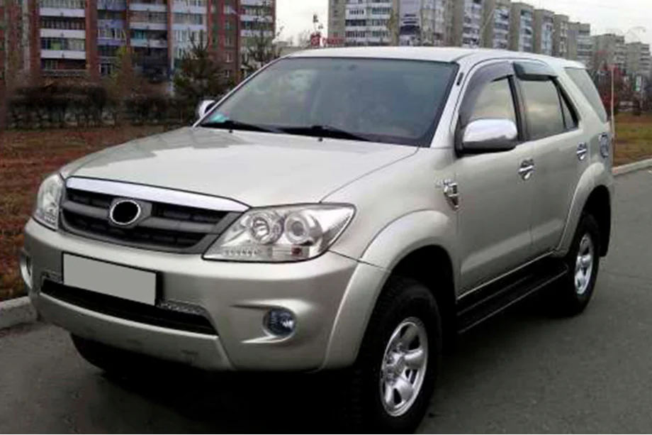 Toyota Fortuner 2006–2015 Vindavvisare för sidorutor (4 st, HIC) Image