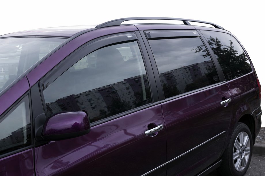 Ford Galaxy 1995–2006 Vindavvisare för sidorutor (4 st, HIC) Foto 1
