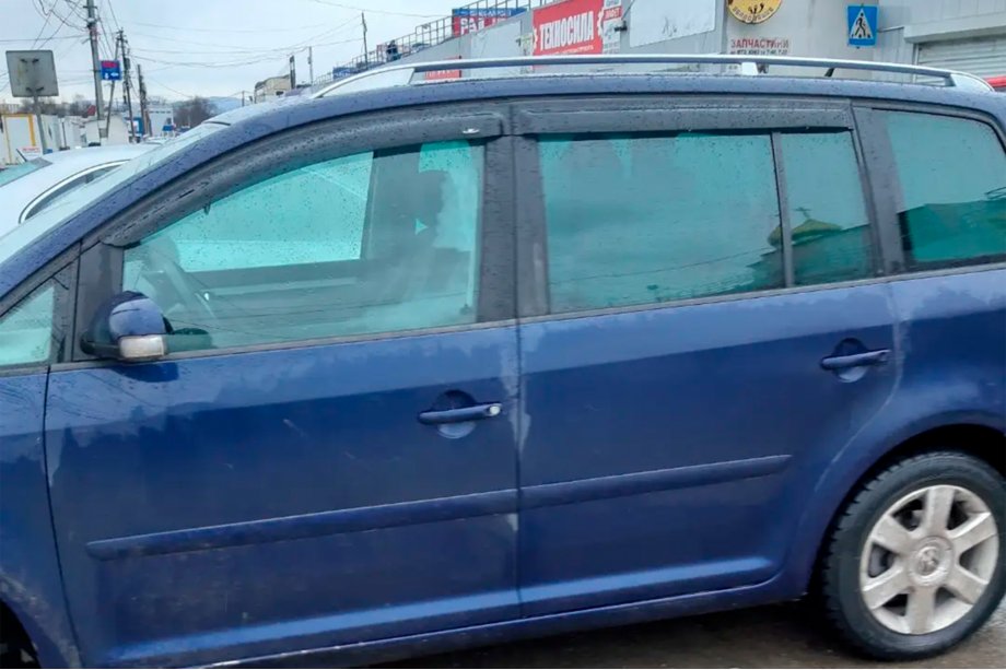 Volkswagen Touran 2003–2010 Vindavvisare för sidorutor (4 st, HIC) Foto 18
