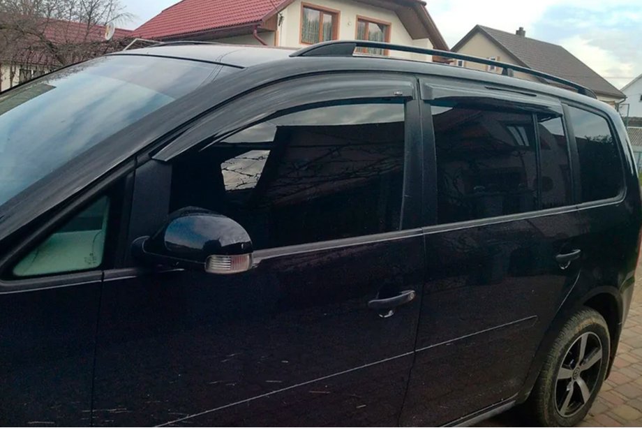 Volkswagen Touran 2003–2010 Vindavvisare för sidorutor (4 st, HIC) Foto 8