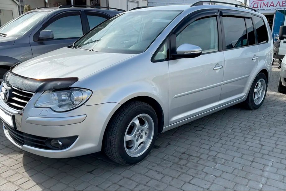 Volkswagen Touran 2003–2010 Vindavvisare för sidorutor (4 st, HIC) Foto 4