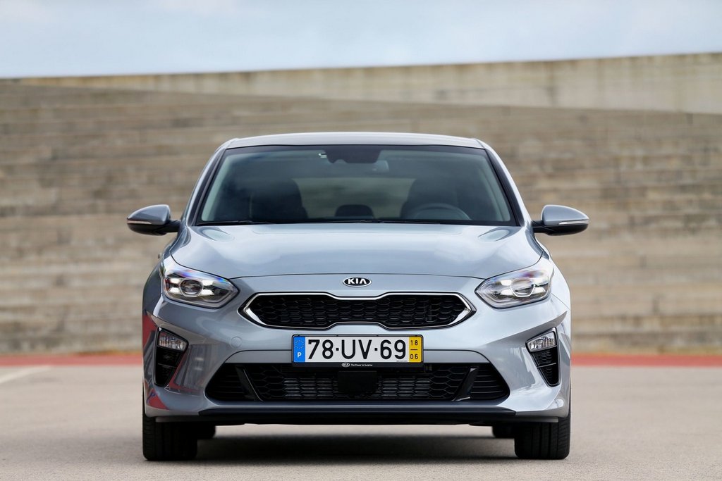 Test av tredje generationens halvkombi Kia Ceed