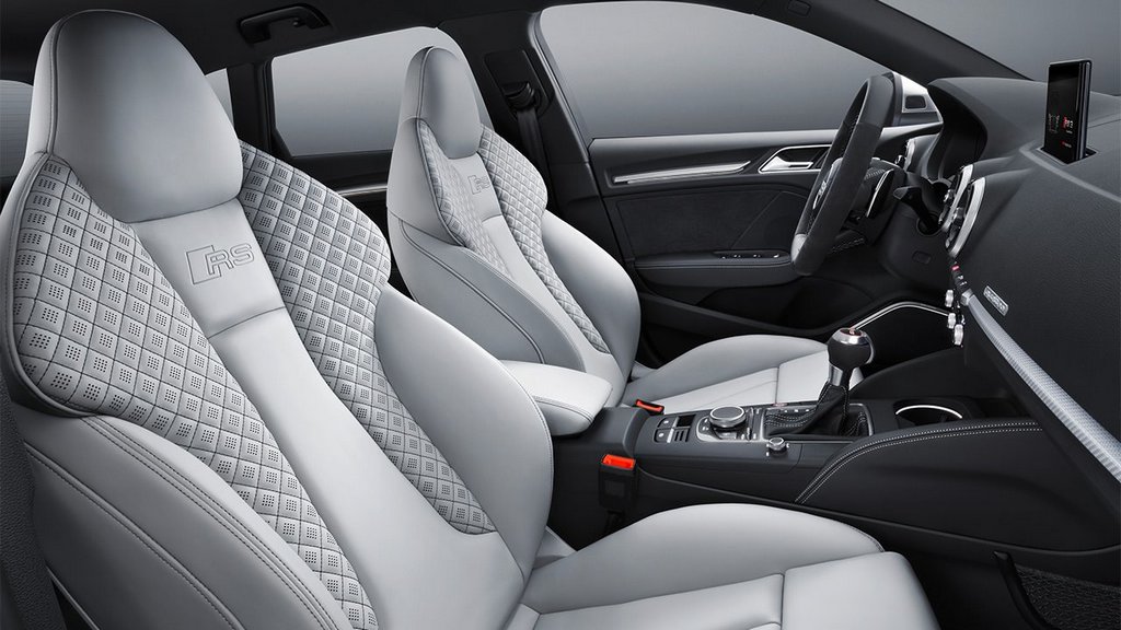Sportig femdörrars halvkombi Audi RS3 Sportback