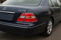 Lexus LS 2001–2006 Kåpor till bromsljus (2 st, plast) foto 1