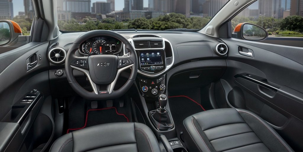 Test av uppdaterade sedanen Chevrolet Aveo