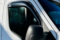Nissan NV400 2010–2024 Vindavvisare för sidorutor (2 st, HIC) foto 4