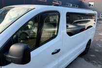 Opel Vivaro 2015–2019 Insticksmonterade vindavvisare (2 st, HIC) foto 2