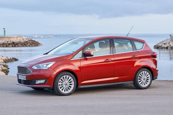 Fem­sitsiga Ford C-Max