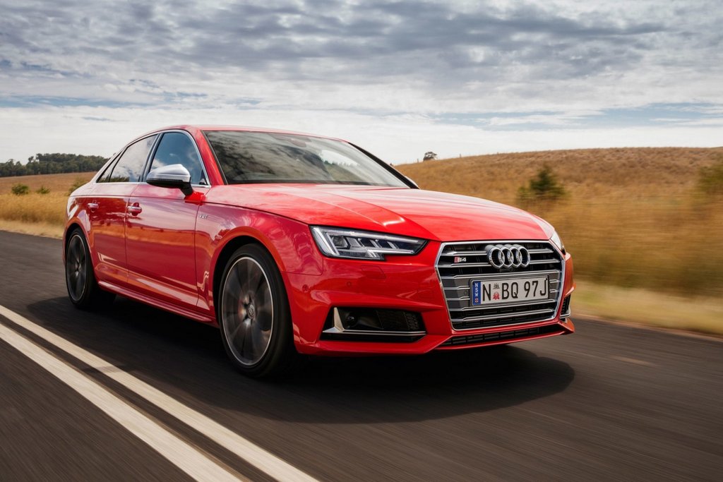Test av den sportiga sedanen Audi S4