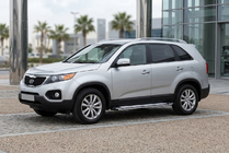 Kia Sorento II XM 2009–2014 Sidosteg Rainbow (2 st, aluminium) foto 1