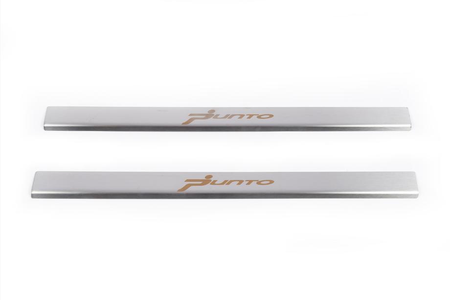 Fiat Punto Grande/EVO 2006–2018 Instegslister Carmos V1 (2 st, rostfritt stål) Foto 2