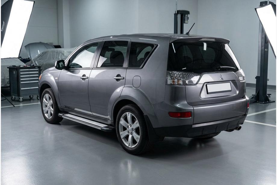 Mitsubishi Outlander 2006–2012 Sidosteg Rainbow (2 st, aluminium) Image