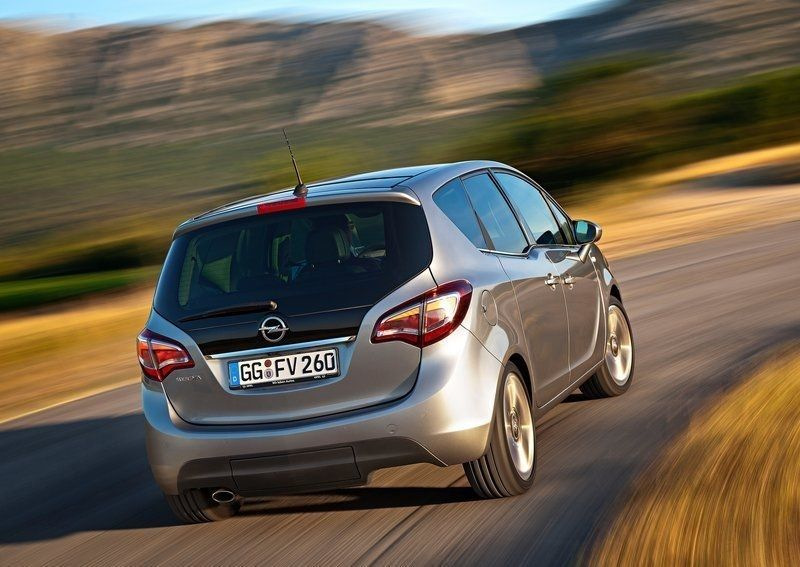 Test av den kompakta minibussen Opel Meriva B