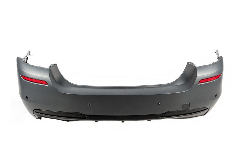 BMW 5-serien F10/F11 2010–2016 Bodykit (M-Performance LCI) Dubbla avgasutblås på ena sidan Foto 4