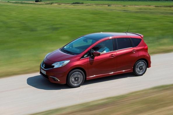 Recension av den subkompakta minibussen Nissan Note