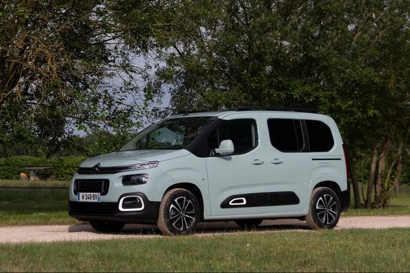 Tredje generationen av kompaktbilen Citroen Berlingo Multispace