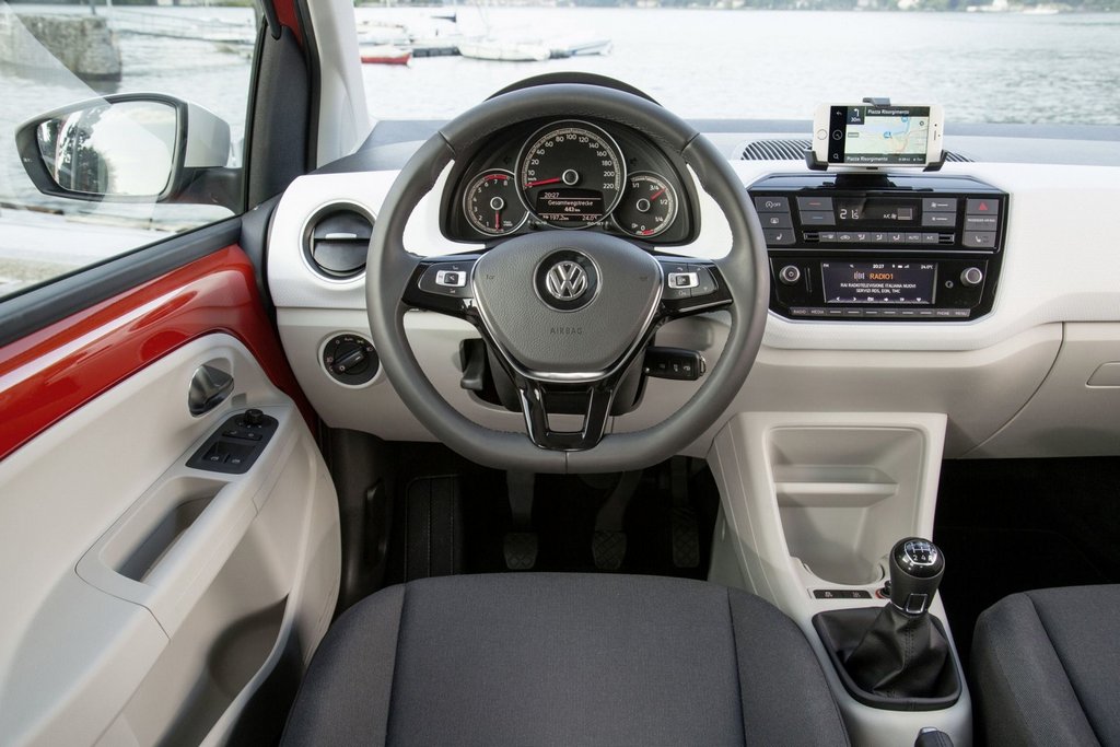 Test av uppdaterade stadsbilen Volkswagen up!
