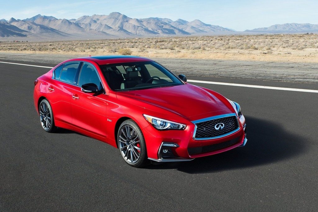 Uppdaterad version av premiumsedanen Infiniti Q50