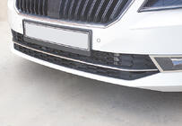 Skoda Superb 2015–2024 Kromade skyddslister för främre stötfångaren OmsaLine (3 st, rostfritt stål) foto 1