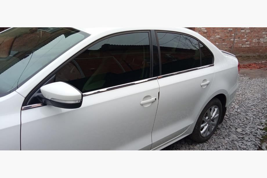 Volkswagen Jetta 2011–2018 Nedre fönsterlister (6 st, rostfritt) Foto 3