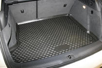 Audi Q3 2011–2019 Gummimatta till bagageutrymmet (Novline) foto 4