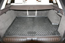 Range Rover Sport 2014–2022 Gummimatta till bagageutrymmet (med skenor) Novline, crossover foto 2